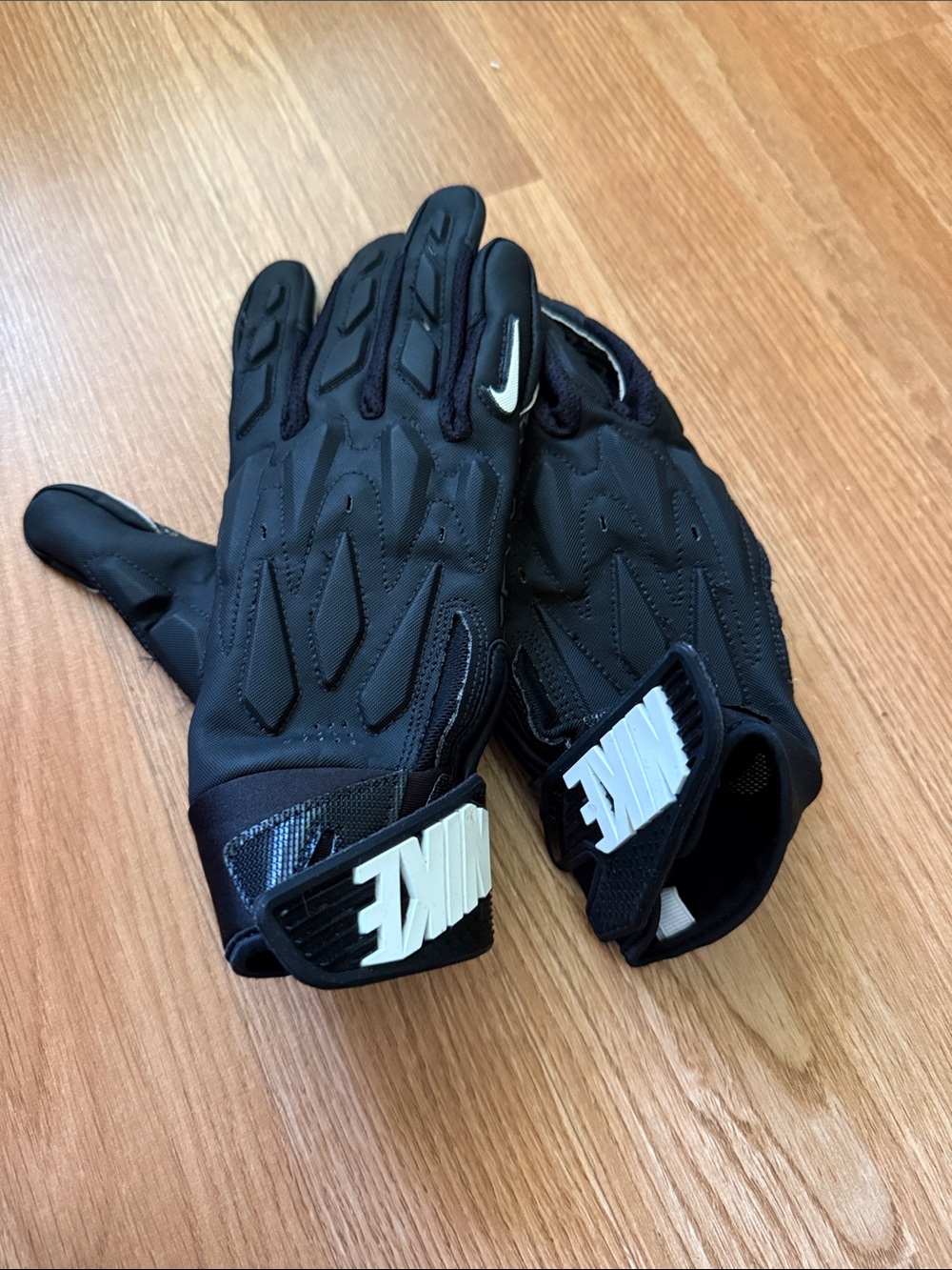 Football gloves
